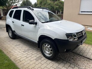 DACIA DUSTER 1.6 Cool 4x4 magyarországi.vezetett szervizkönyves!Emelt hasmagassággal!!!!