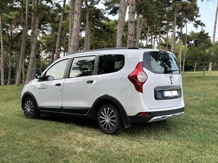 DACIA LODGY 1.3 TCe 15th Celebration DFULL (7 személyes )