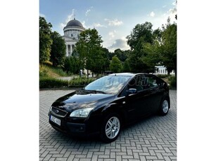 FORD FOCUS 1.6 Collection Tulajdonostól Vezetett Szervíz Tempomat Digi Klima Költségmentes állapotban