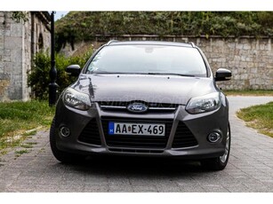 FORD FOCUS 1.6 Ti-VCT Titanium