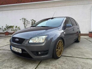 FORD FOCUS 1.8 TDCi Sport