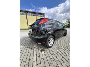 FORD FOCUS 1.8 Trend