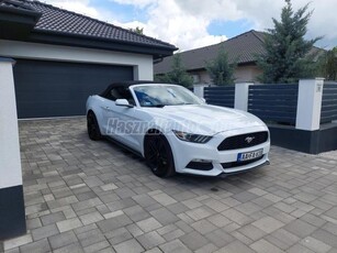 FORD MUSTANG Convertible 3.7 V6 (Automata)