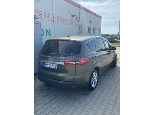 FORD S-MAX 2.0 TDCi Titanium