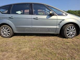 FORD S-MAX 2.0 TDCi Titanium