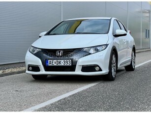 HONDA CIVIC 1.8 Sport MAGÁNSZEMÉLY/ DIGIT KLÍMA /8 ALUFELNI/ GÖNGYHÁZ