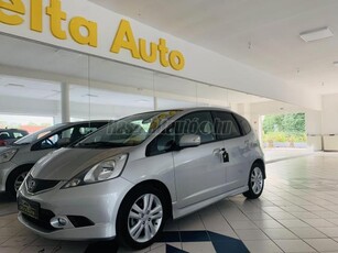 HONDA JAZZ 1.4 Executive (Automata) Ülésfűtés.F1-váltó. szép állapot