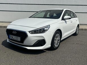 HYUNDAI I30 1.6 CRDi MP Life Mo-i.Szkönyv.1 Tulaj