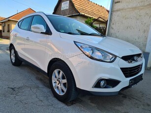 HYUNDAI IX 35 ix35 1.6 Style 2WD Vez.szervkönyv. digitklíma. tempomat. tolatóradar. 4xülésfűtés. vonóhorog. aluf