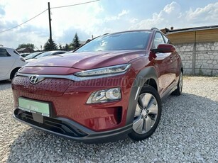 HYUNDAI KONA EV 64kWh Comfort Hőszivattyú/Tolatókamera/Távolságtartó tempomat/2db töltő