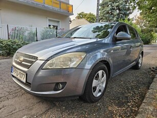 KIA CEE'D 1.4 EX