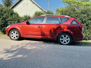 KIA CEE'D 1.4 LX Plus