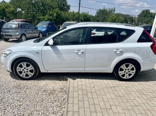 KIA CEE'D 1.6 CRDi EX 210000 KM. OSZTRÁK DOKTORNŐ ELŐZŐ TULAJDONOS. JÉGHIDEG KLÍMA. VEZETETT SZERVÍZKÖ