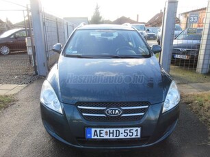 KIA CEE'D SW 1.6 EX 10 légzsák + vez.szerv.könyv