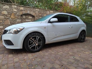 KIA PRO CEE'D 1.4 EX