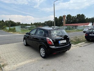 KIA RIO 1.4 EX Cool