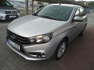 LADA VESTA 1.6 Lux Gyári fény kevés km Friss műszaki vizsga