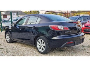 MAZDA 3 1.6 Active 2 tulaj. gyári fényezés minden elemen