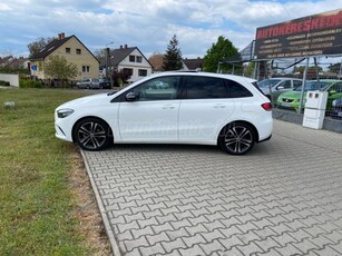 MERCEDES-BENZ B 200 d Progressive 8G-DCT WIDESCREEN-MULTIBEAM LED-PANORÁMA-SZERVIZKÖNYV