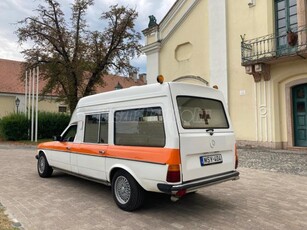 MERCEDES-BENZ W 123 Binz Ambulance