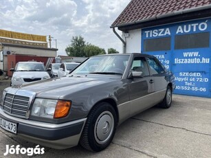 Mercedes-Benz W 124 300 E automata.napfénytető....