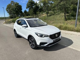 MG ZS EV Luxury 9900km GARANCIÁLIS NAVI KAMERA PANORÁMA TETŐ