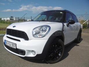 MINI COUNTRYMAN Cooper1.6 S ALL4 (Automata) Vezetett szervizkönyv