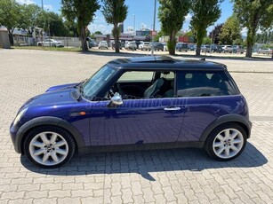 MINI MINI Cooper 1.6 CVT AUTOMATA! TETŐABLAK.ÜLÉSFŰTÉS.XENON!