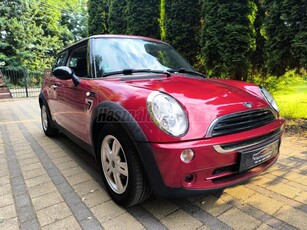 MINI MINI ONE De Luxe 1.6 SEVEN KIVITEL. SZÉP ÁLLAPOTBAN. ÚJ FÉKEK. FRISS MŰSZAKI!!