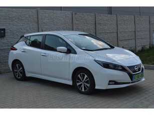 NISSAN LEAF N-Connecta 40kWh (Automata) 54ekm/Navi/360kam/4xüfűt/ACCtemp/vez.tám/Carplay/PDC/LED/Keyless