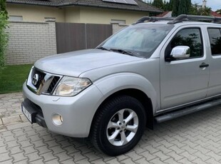 Nissan Navara 4WD Double 2.5D LE Újszerű-Állapo...