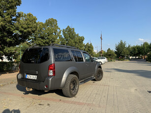 NISSAN PATHFINDER 2.5 Tdi SE (Automata)