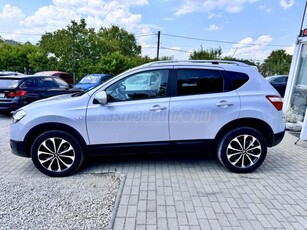 NISSAN QASHQAI 1.5 dCi i-Way ÜVEGTETŐ-NAVI-ALU-SZERVIZKÖNYV-KAMERA