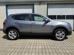 NISSAN QASHQAI 1.6 Tekna Start&Stop Navi-Tolató Kamera-Tempomat-V.Horog-Szerviz könyv-90.000km!