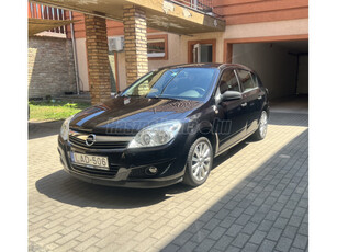 OPEL ASTRA H 1.4 Enjoy