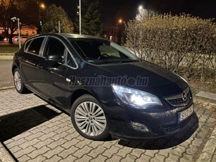 OPEL ASTRA J 1.4 T Cosmo