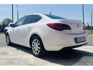 OPEL ASTRA J 1.6 Enjoy EURO6 Téli-Nyári kerékkel