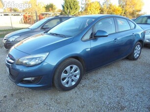 Opel Astra J Sedan 1.6 Active Magyarországi.SZE...