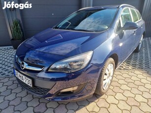 Opel Astra J Sports Tourer 1.7 CDTI Enjoy Első...