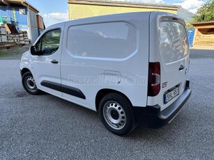 OPEL COMBO Cargo 1.5 DTH L1H1 2.0t Cargo Edition (3 személyes )