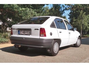 OPEL KADETT E 1.4 LS CC