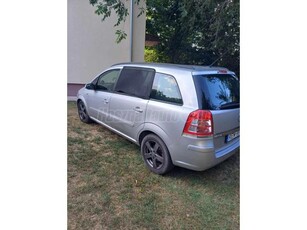 OPEL ZAFIRA B 2.2 Enjoy