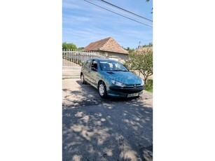 PEUGEOT 206 1.1 Presence