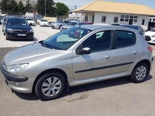 PEUGEOT 206 1.1 Presence Központi Zár.El.Ablak.Jó Állapot!