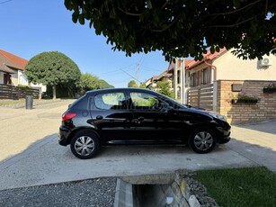 PEUGEOT 206+ 1.1 Urban +téli gumik