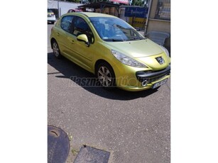 PEUGEOT 207 1.6 VTi Premium