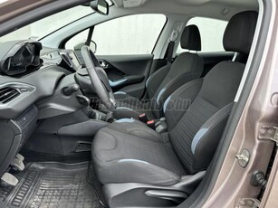 PEUGEOT 208 1.2 VTi PureTech Allure /Navigáció-Digitklíma-Tempomat/ B-170