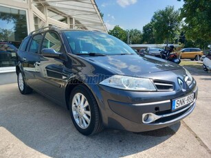 RENAULT MEGANE Grandtour 1.6 Privilege RENDSZERESEN KARBANTARTOTT! MEGKÍMÉLT ÁLLAPOT!