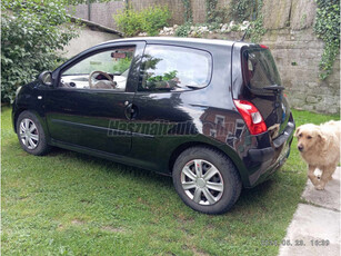 RENAULT TWINGO 1.2 16V Night&Day