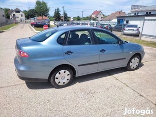 Seat Córdoba 1.4 75 le benzin,19 éve 1 kéz,230 e Km, klíma,csere is